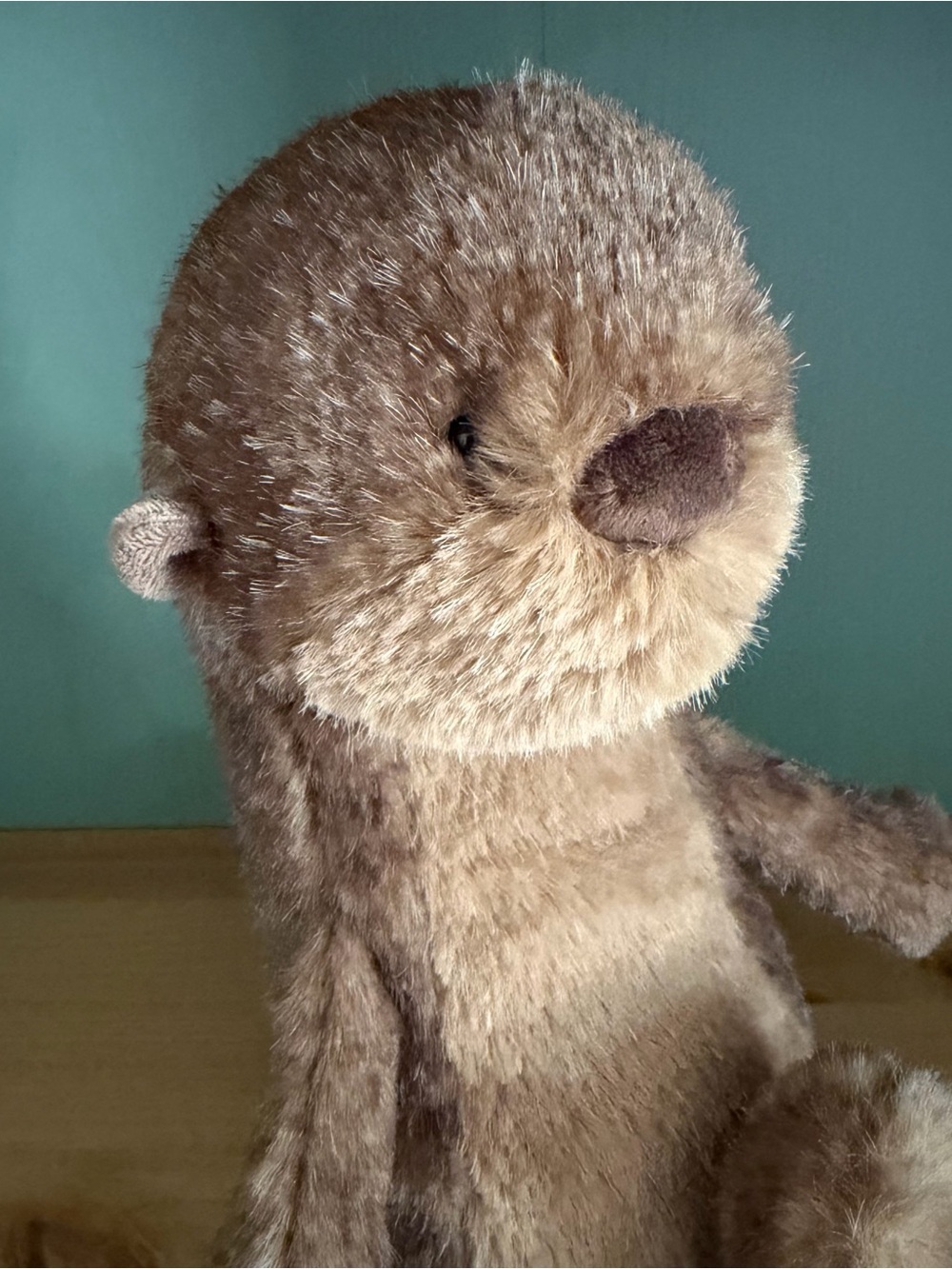 Jellycat Brooke Otter - Picture 6 of 7